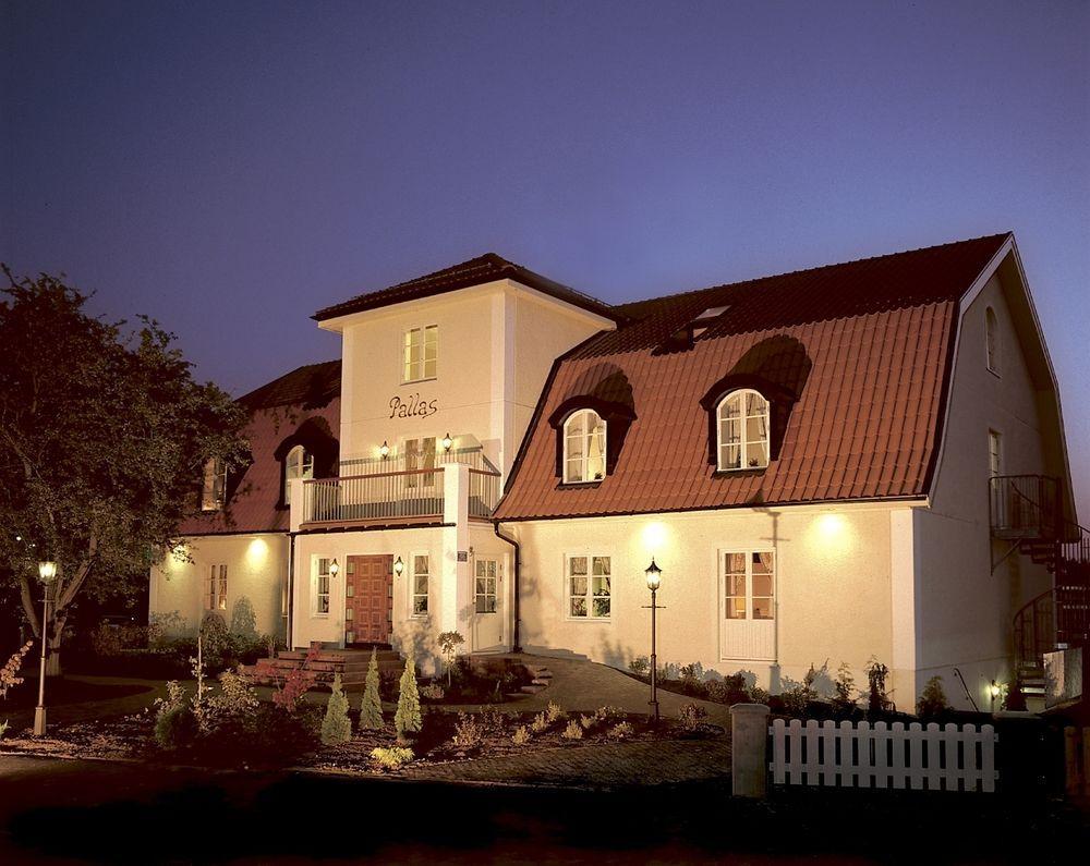 Nya Pallas Hotel Фалкенберг Екстериор снимка